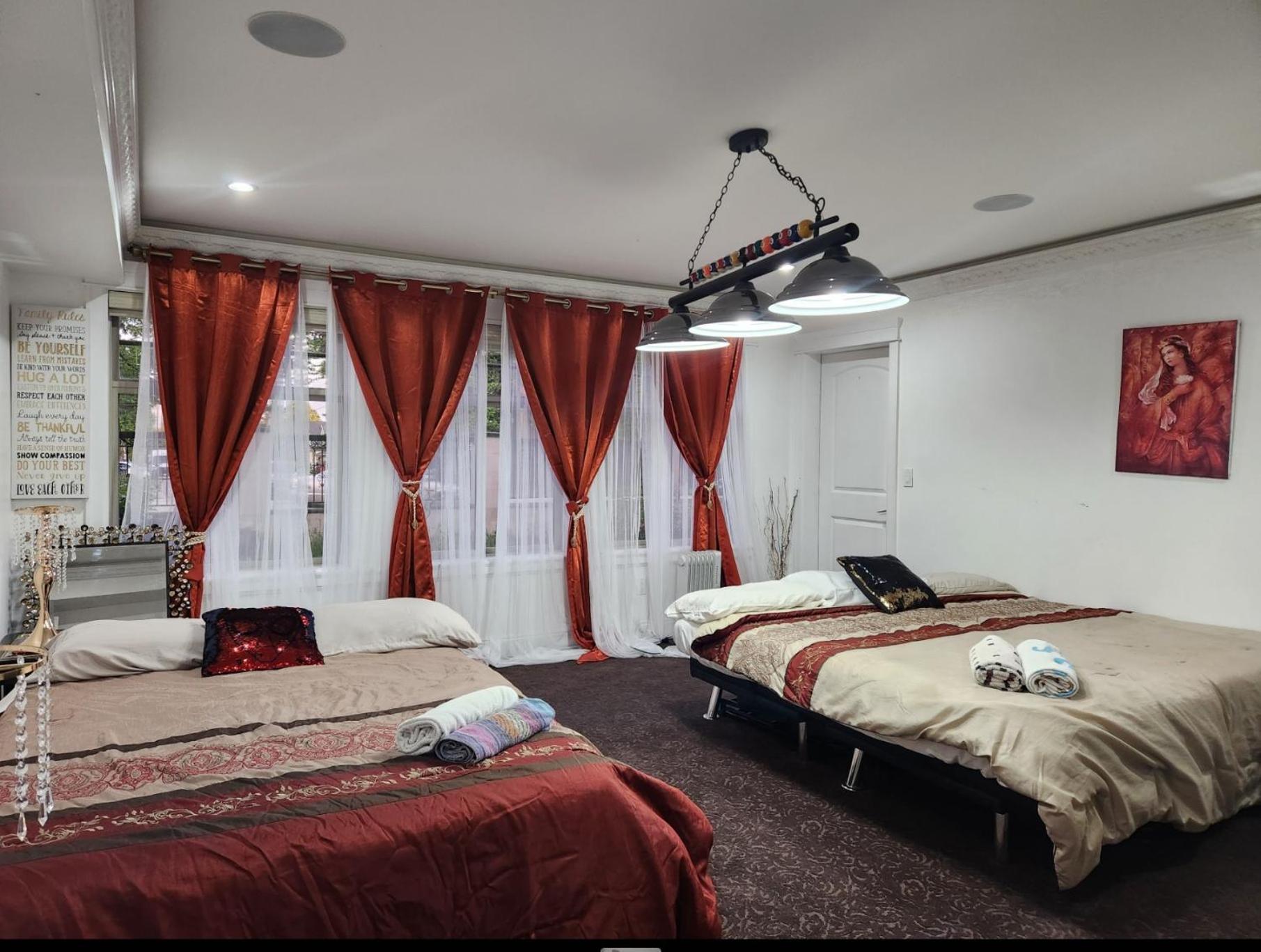 Empress Madani Palace Hotel Surrey Ngoại thất bức ảnh